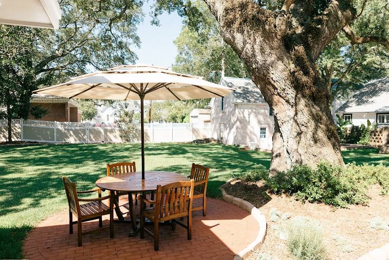 Southport Carriage House Inn