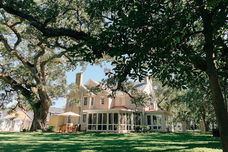 Southport Carriage House Inn