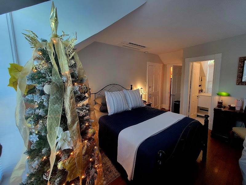 Southport Carriage House Inn